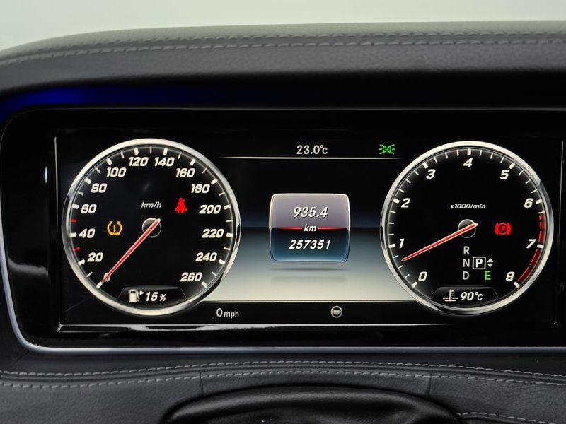2015 Mercedes-Benz S-Class S400L 4MATIC photo 8