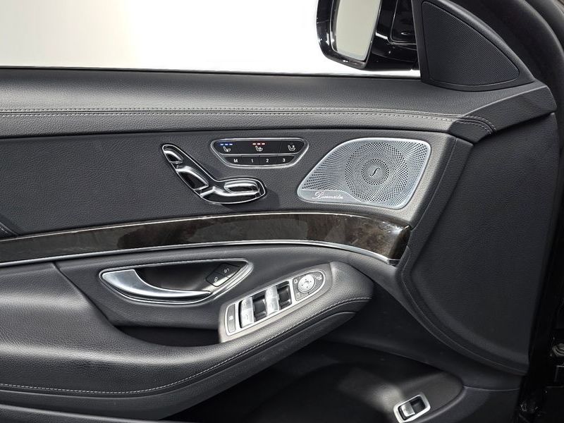 2016 Mercedes-Benz S-Class S400L 4MATIC photo 17