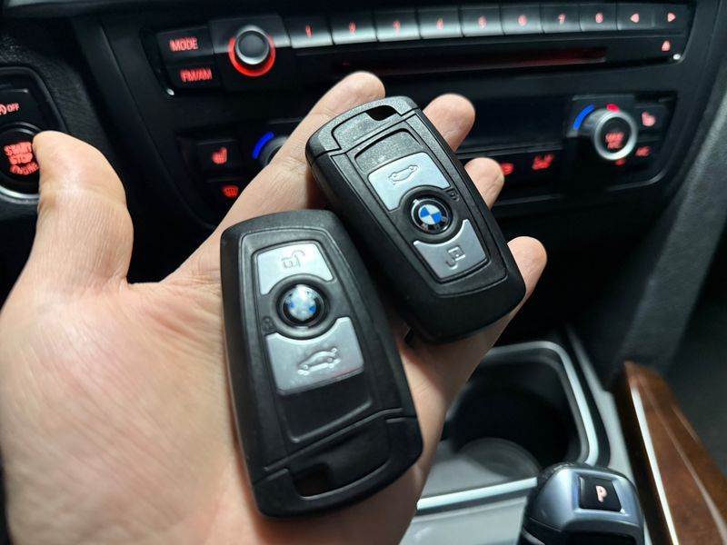 2013 BMW 3 Series 320d photo 12