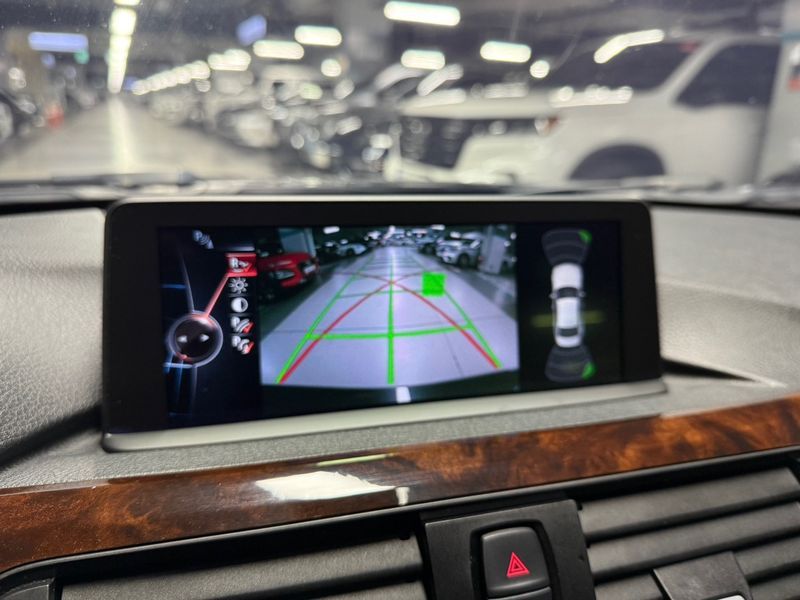 2013 BMW 3 Series 320d photo 13