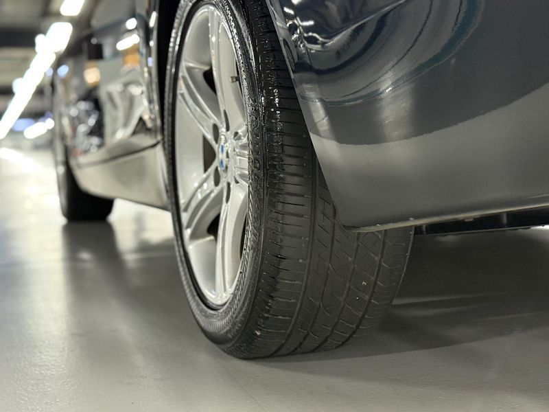 2013 BMW 3 Series 320d photo 17