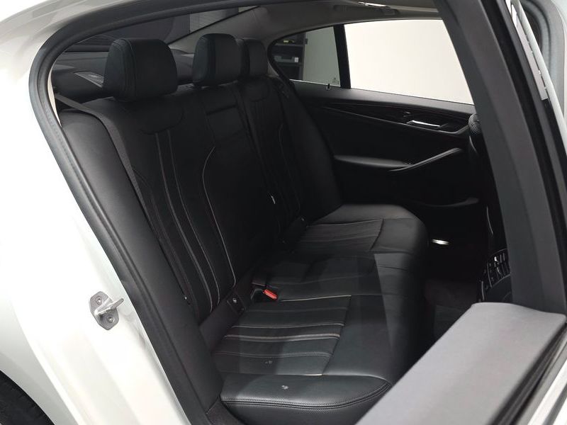 2019 BMW 5 Series 520i Luxury photo 12