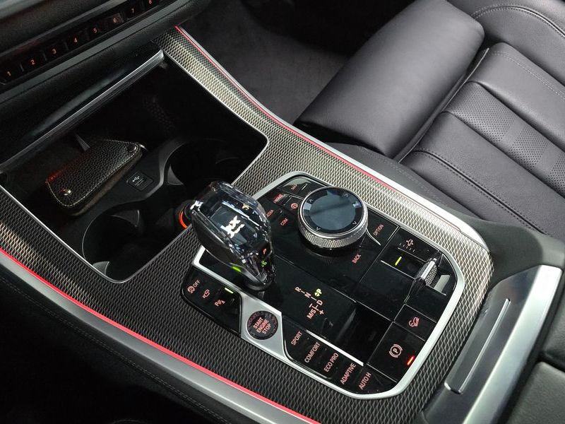 2022 BMW X5 xDrive 30d M Sport photo 9