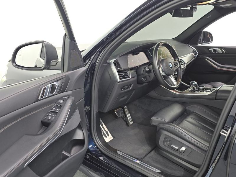 2022 BMW X5 xDrive 30d M Sport photo 10