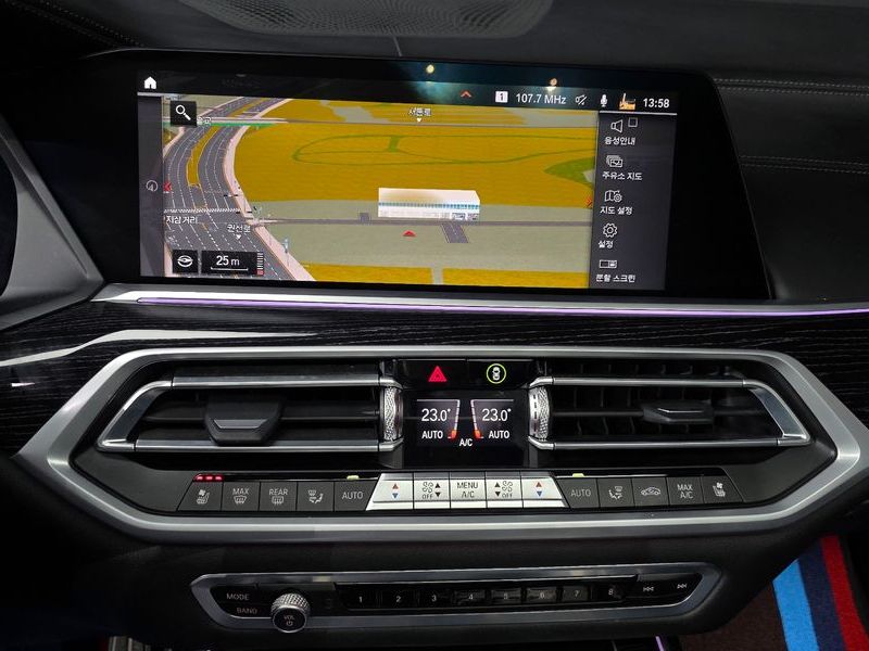 2021 BMW X7 xDrive 40i M Sport 6STR photo 14