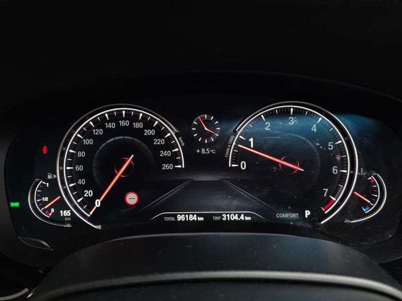 2018 BMW 5 Series 530i xDrive Luxury Plus photo 8