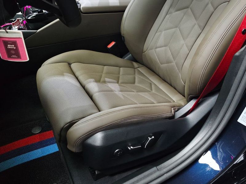 2025 BMW 5 Series 520i M Sport photo 27