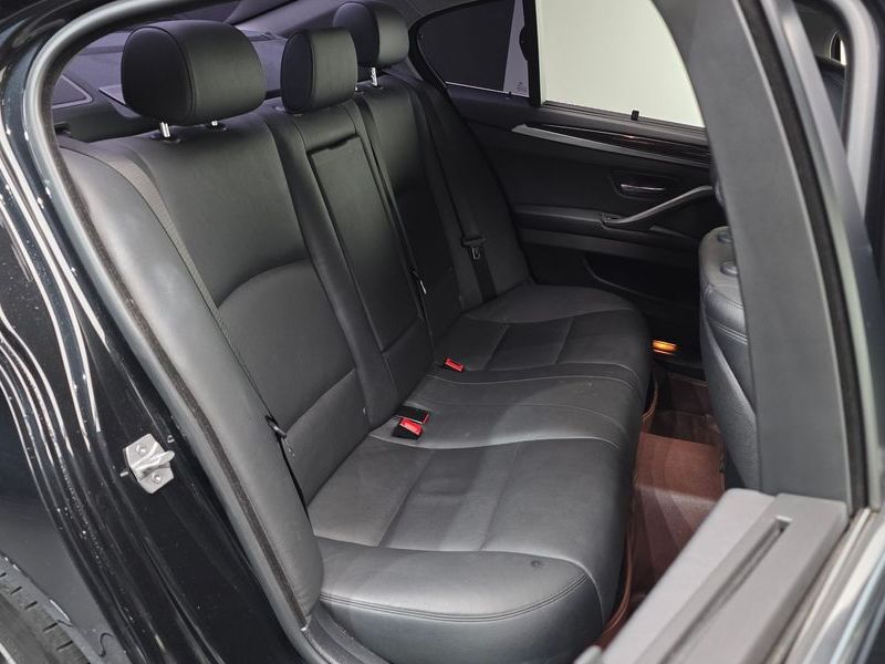 2014 BMW 5 Series 528i photo 11