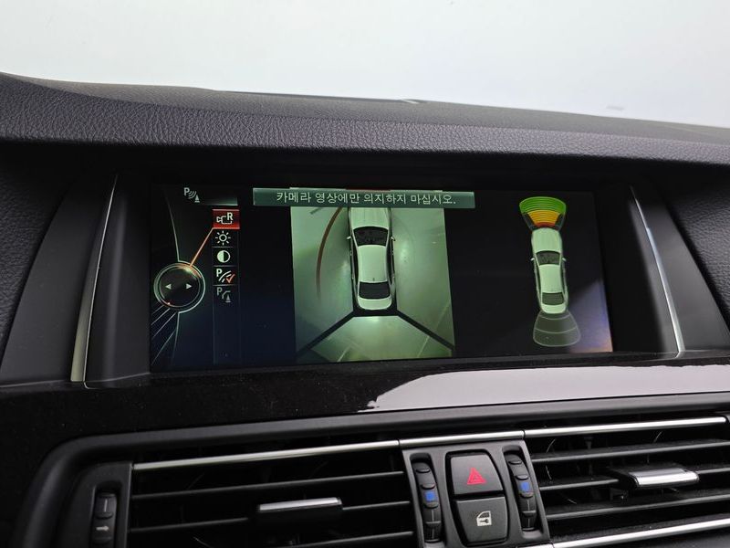 2014 BMW 5 Series 528i photo 14