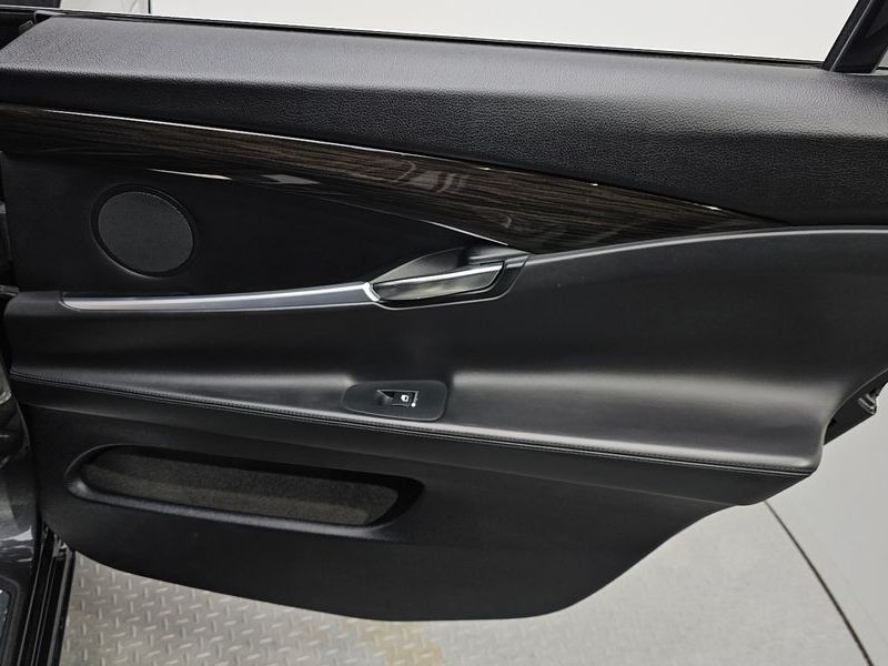 2016 BMW 5 Series GT ED Edition photo 25