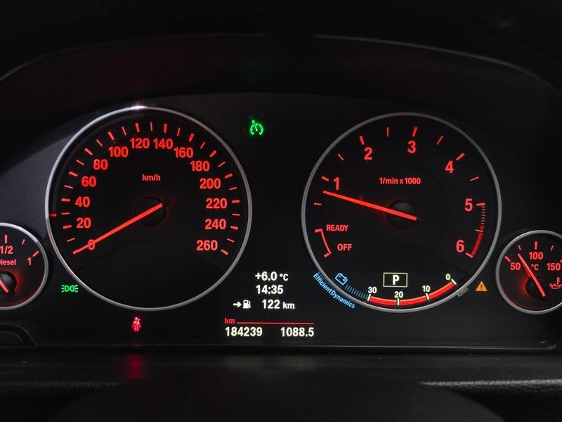 2014 BMW 3 Series 320d photo 8