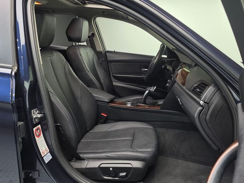 2014 BMW 3 Series 320d photo 10