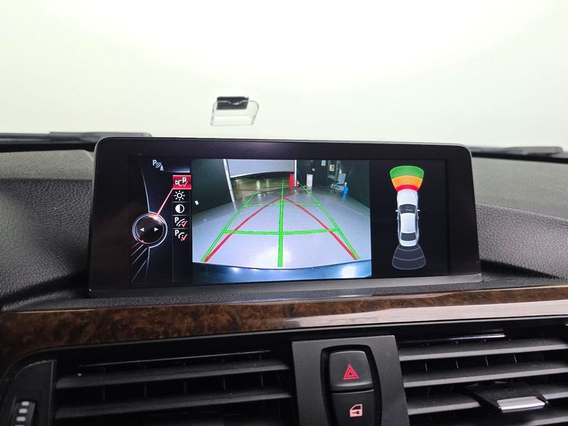 2014 BMW 3 Series 320d photo 15