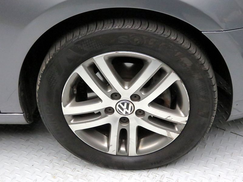 2012 Volkswagen Golf 2.0 TDI photo 20