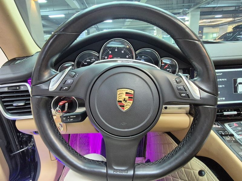 2016 Porsche Panamera 3.6 AWD 970 photo 9