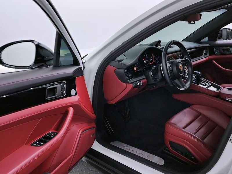2023 Porsche Panamera 2.9 AWD photo 10