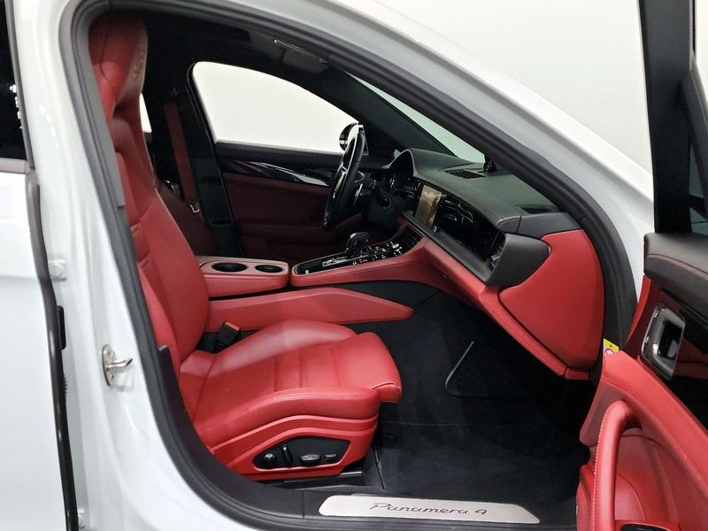 2023 Porsche Panamera 2.9 AWD photo 11