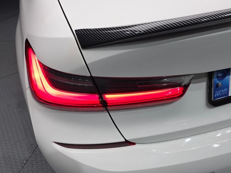 2020 BMW 3 Series 320d M Sport photo 23
