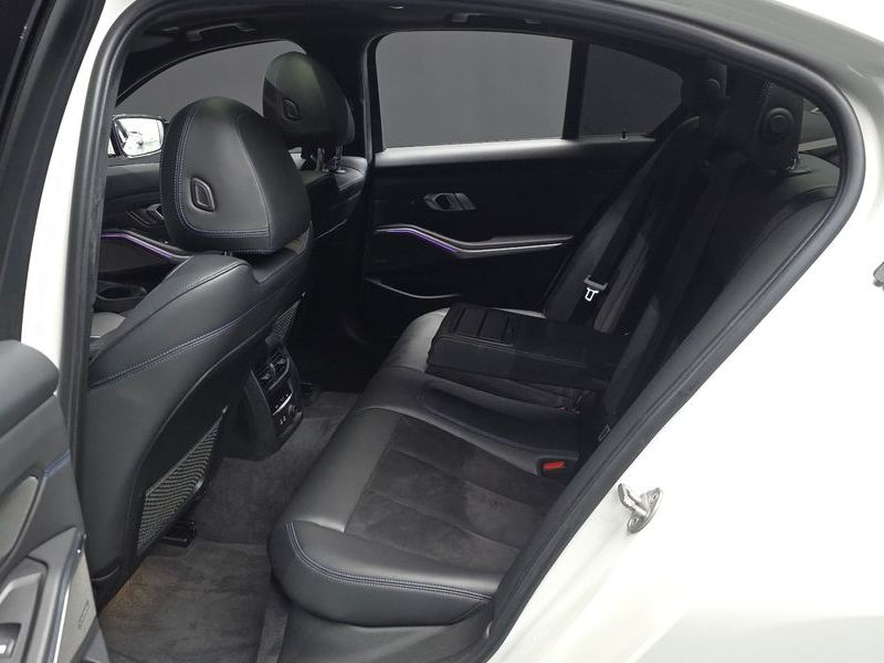 2020 BMW 3 Series 320d M Sport photo 26