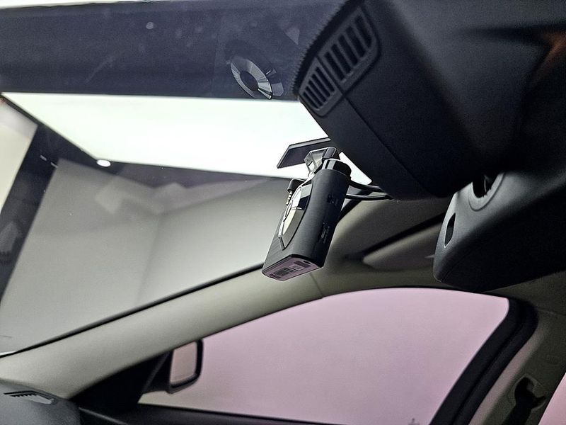 2013 BMW 3 Series 320i photo 11