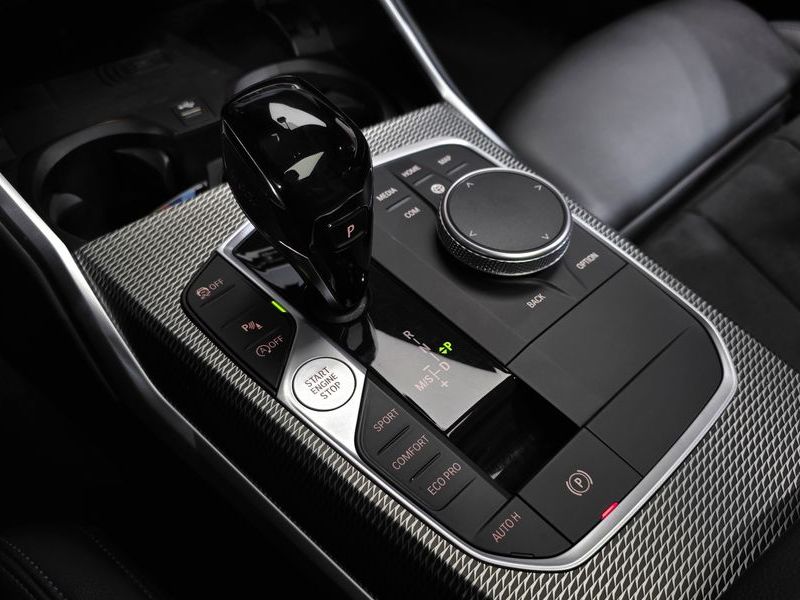 2021 BMW 3 Series 320d M Sport photo 9