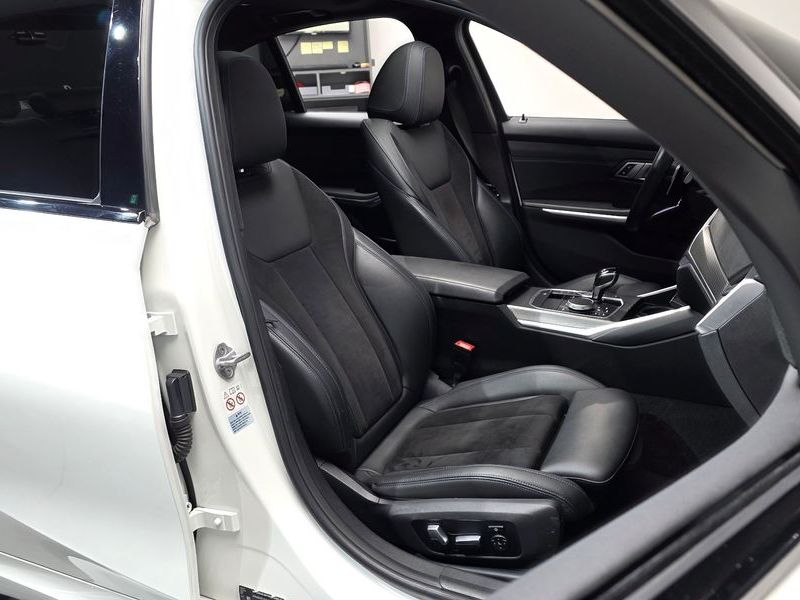 2021 BMW 3 Series 320d M Sport photo 10