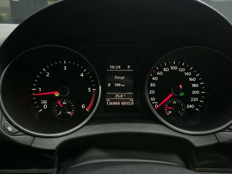 2012 Volkswagen Golf 2.0 TDI Cabriolet photo 8