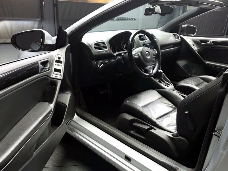 2012 Volkswagen Golf 2.0 TDI Cabriolet photo 10