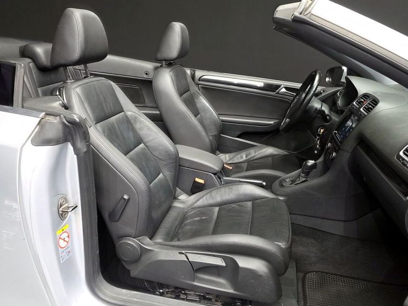 2012 Volkswagen Golf 2.0 TDI Cabriolet photo 11