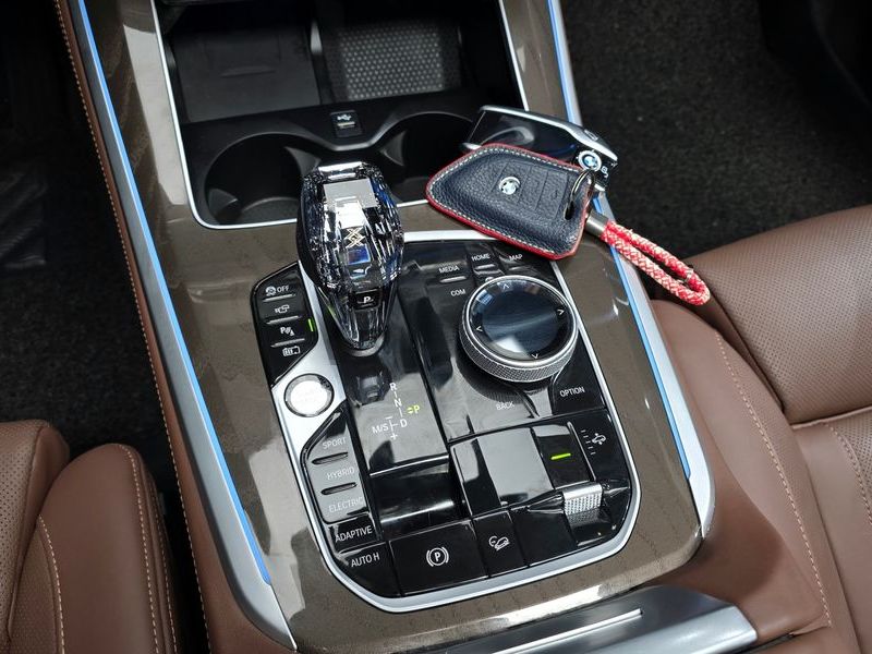 2022 BMW X5 xDrive 45e xLine photo 9
