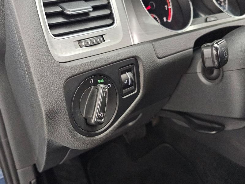 2015 Volkswagen Golf 1.8 TSI Variant photo 18