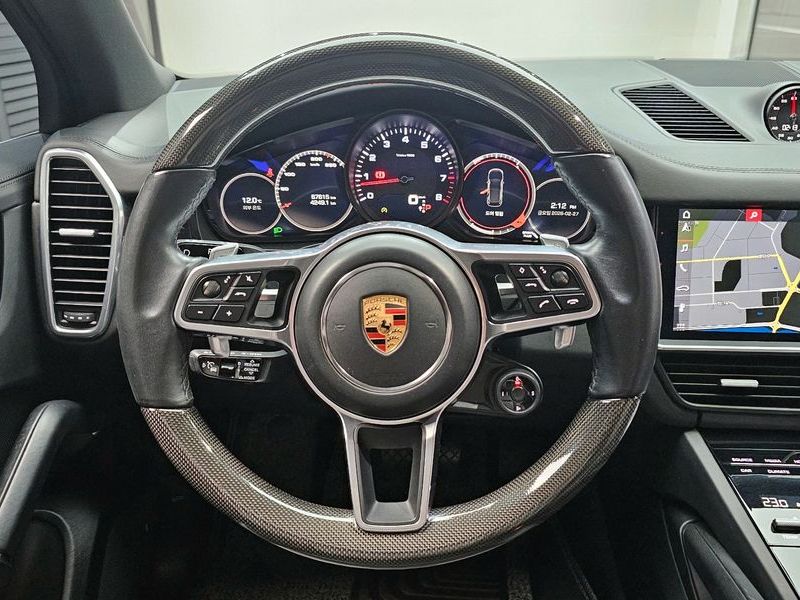 2020 Porsche Cayenne 3.0 photo 13