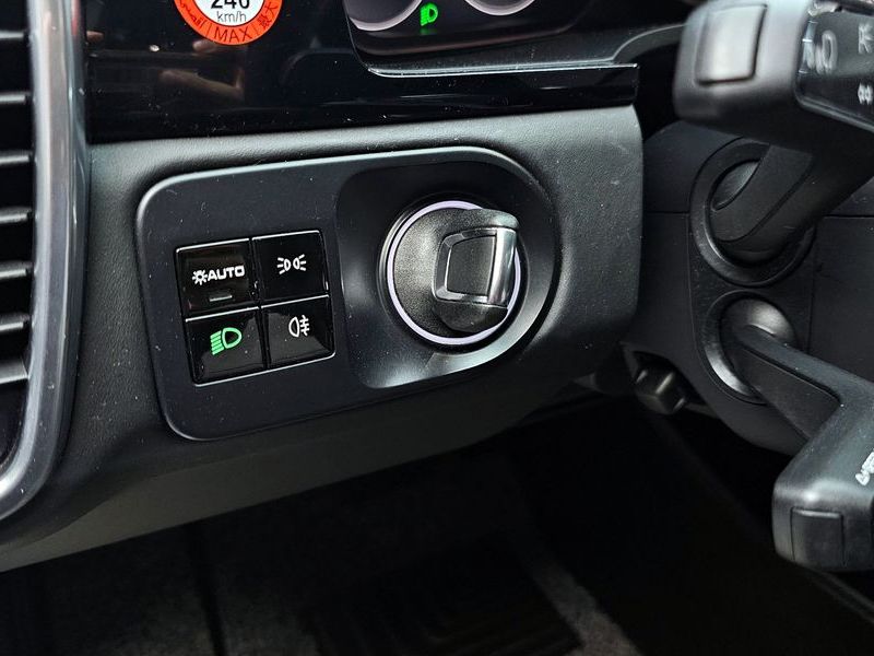 2020 Porsche Cayenne 3.0 photo 14