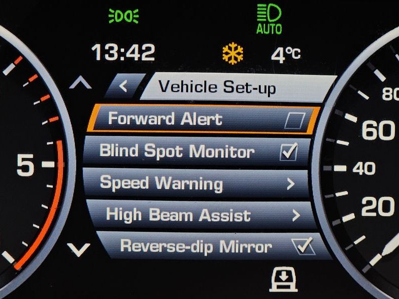 2012 Land Rover Range Rover 4.4 TDV8 Vogue photo 16