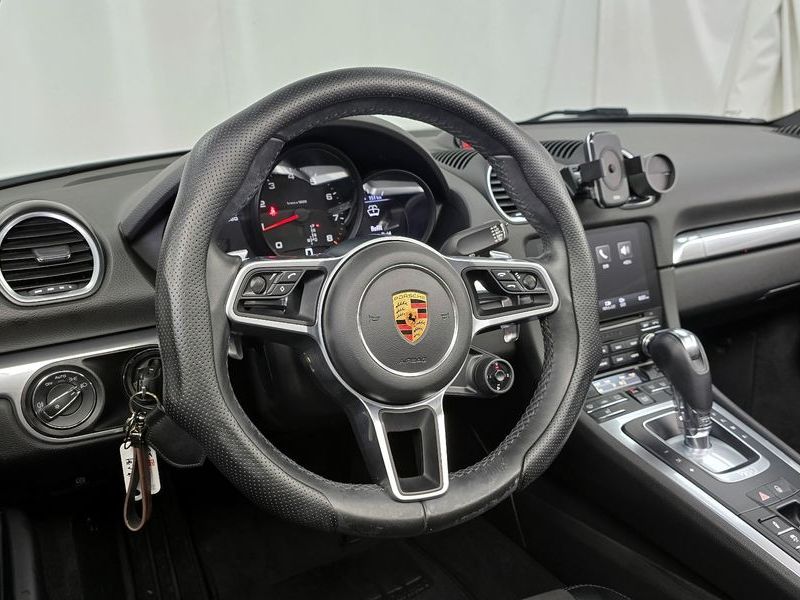 2019 Porsche 718 2.0 photo 13