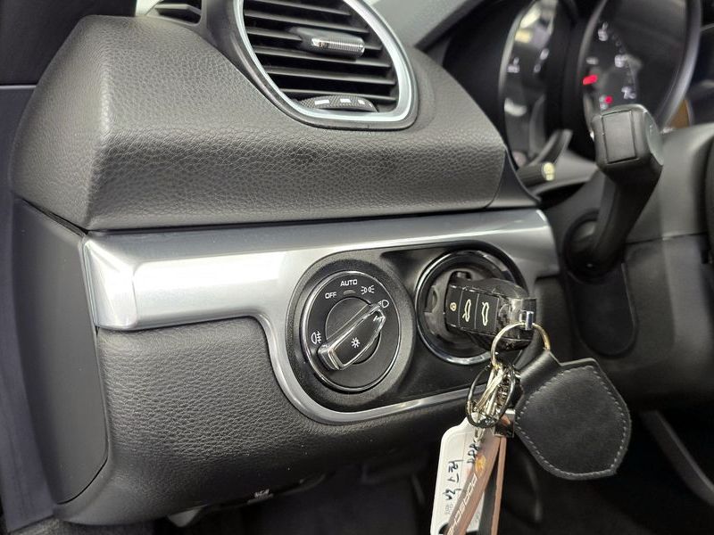 2019 Porsche 718 2.0 photo 17