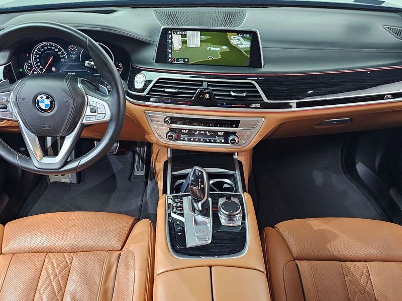 2018 BMW 7 Series 730Ld xDrive M Sport photo 7