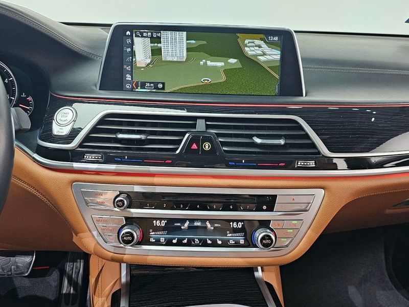 2018 BMW 7 Series 730Ld xDrive M Sport photo 13