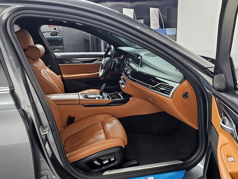 2018 BMW 7 Series 730Ld xDrive M Sport photo 26