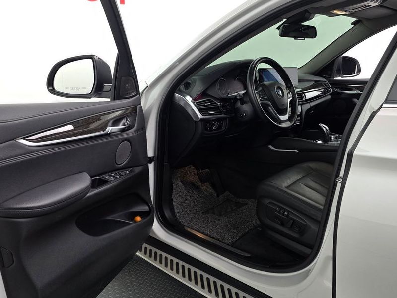 2017 BMW X6 xDrive 30d photo 10