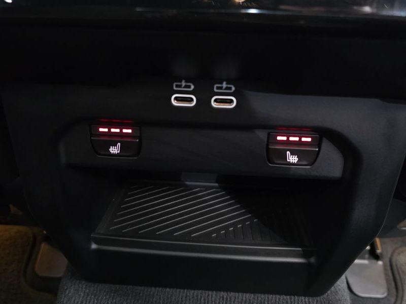 2024 BMW 5 Series 520i M Sport photo 18