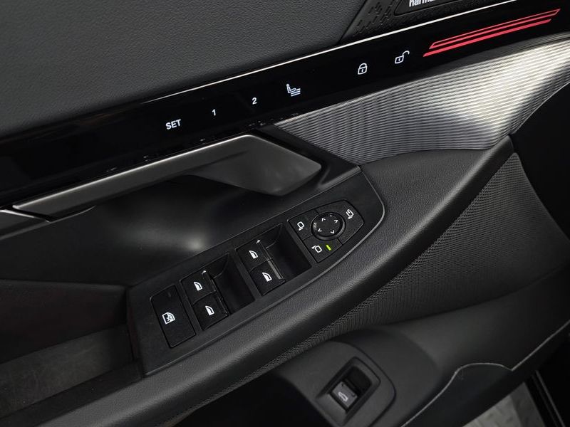2024 BMW 5 Series 520i M Sport photo 27