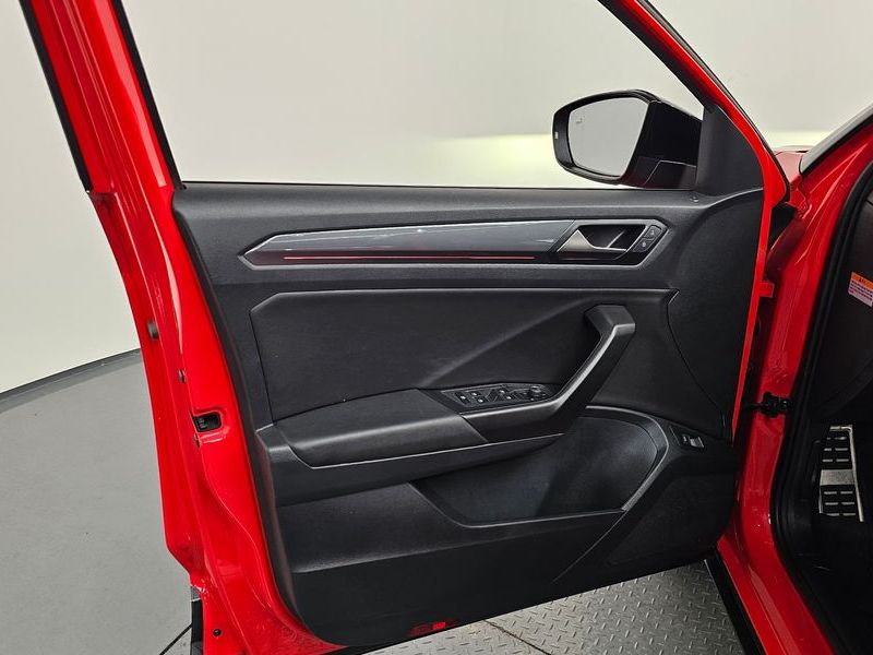 2022 Volkswagen 티록 2.0 TDI Prestige photo 24