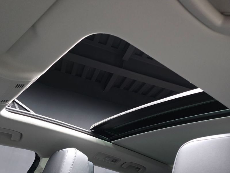 2023 Volkswagen Tiguan 2.0 TSI Prestige photo 19