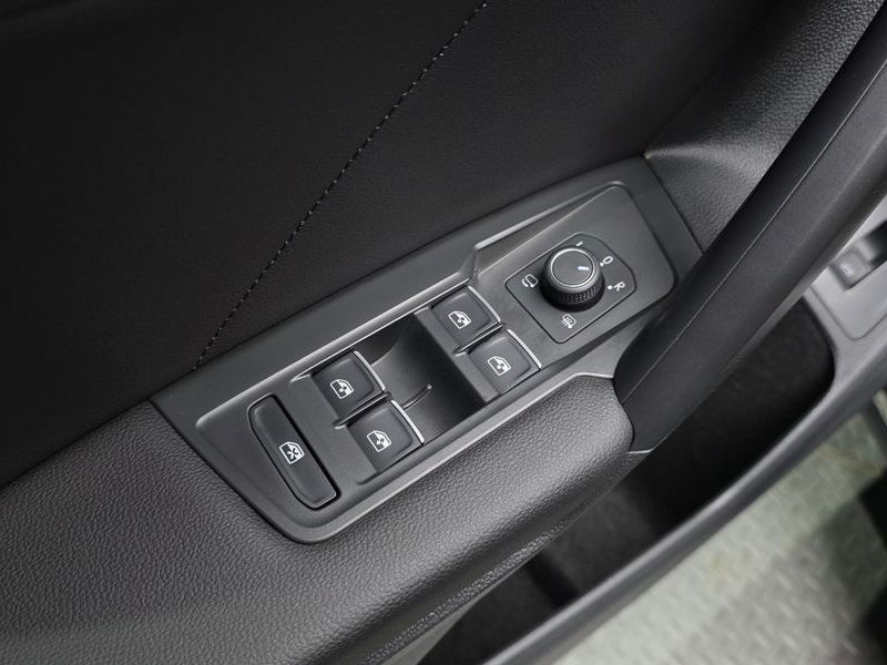 2023 Volkswagen Tiguan 2.0 TSI Prestige photo 29