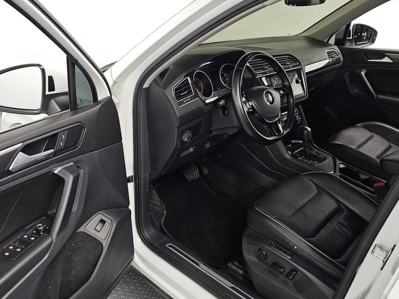 2020 Volkswagen Tiguan 2.0 TDI Premium photo 10