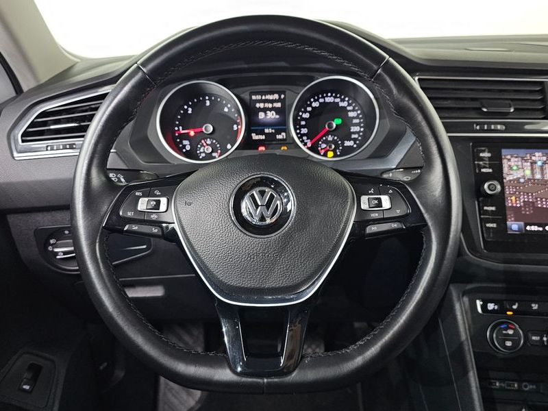 2020 Volkswagen Tiguan 2.0 TDI Premium photo 15