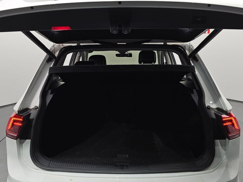 2020 Volkswagen Tiguan 2.0 TDI Premium photo 19