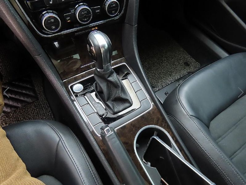 2014 Volkswagen Passat 2.0 TDI B7 photo 11
