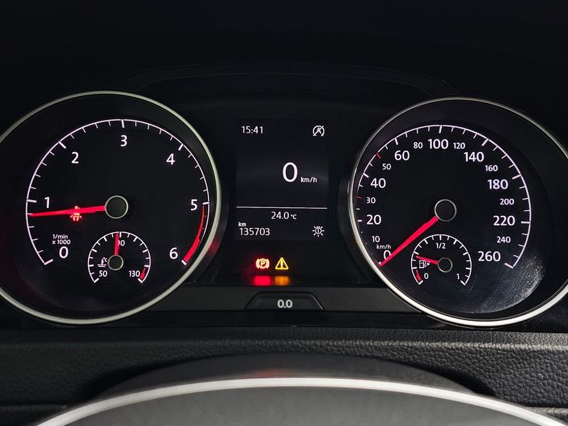 2016 Volkswagen Golf 2.0 TDI photo 8